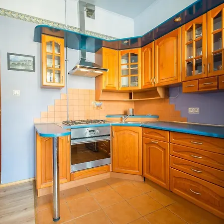 Appartement Pokoj Zolty W Mieszkaniu Ze Wspolna Lazienka I Kuchnia *